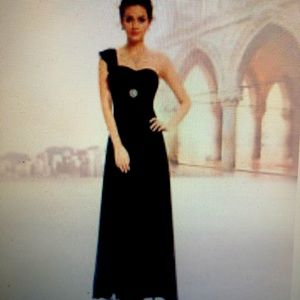 Black off the shoulder formal!